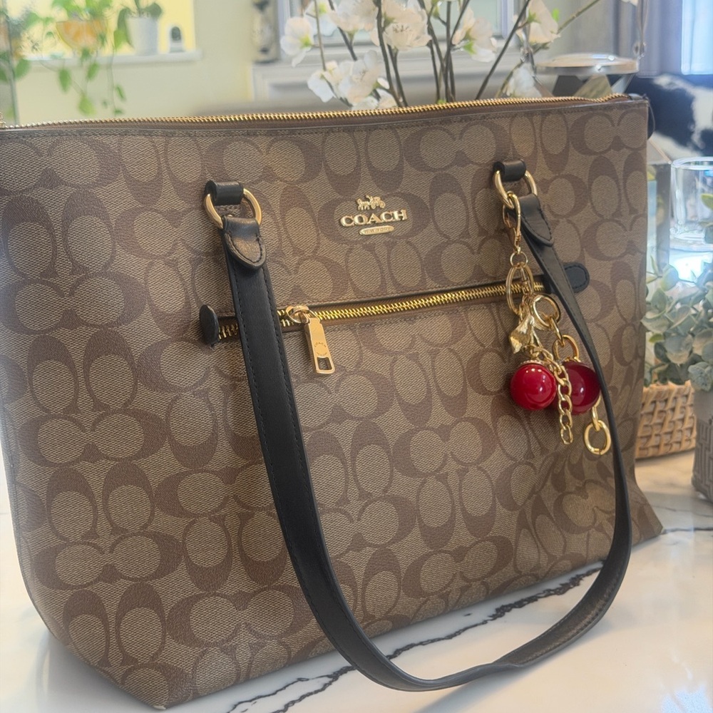 Coach Tan and Black Signature Tote - Picture 1 of 16